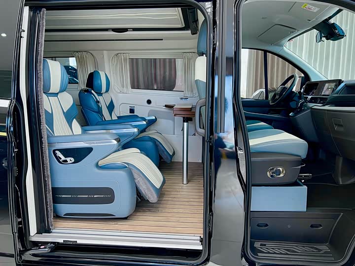 Фото 14 - Ford Transit