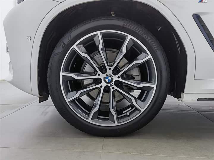 Фото 17 - BMW X3