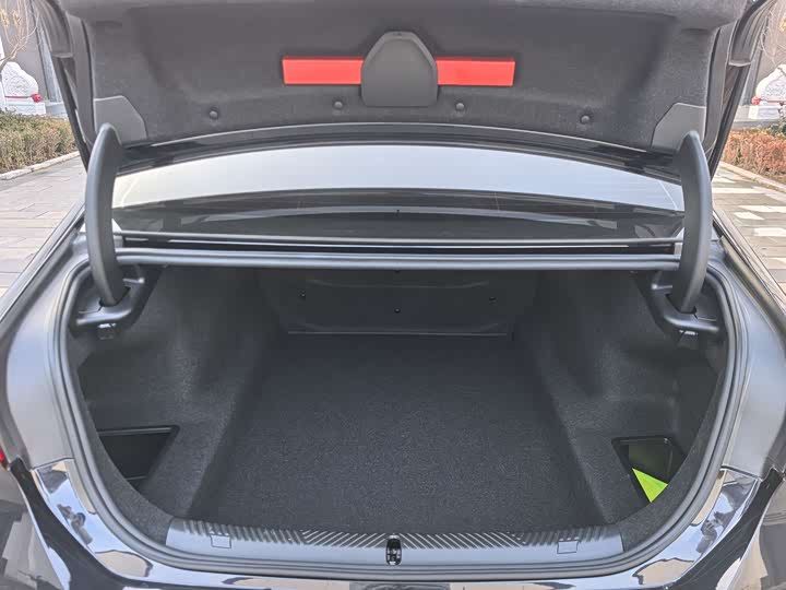 Фото 25 - BMW 5 Series