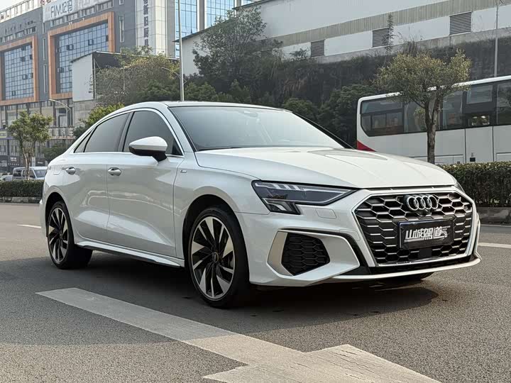 Фото 3 - Audi A3