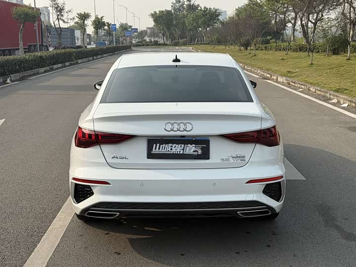 Фото 4 - Audi A3