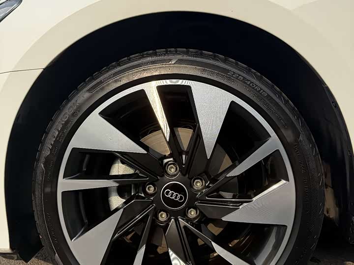 Фото 8 - Audi A3