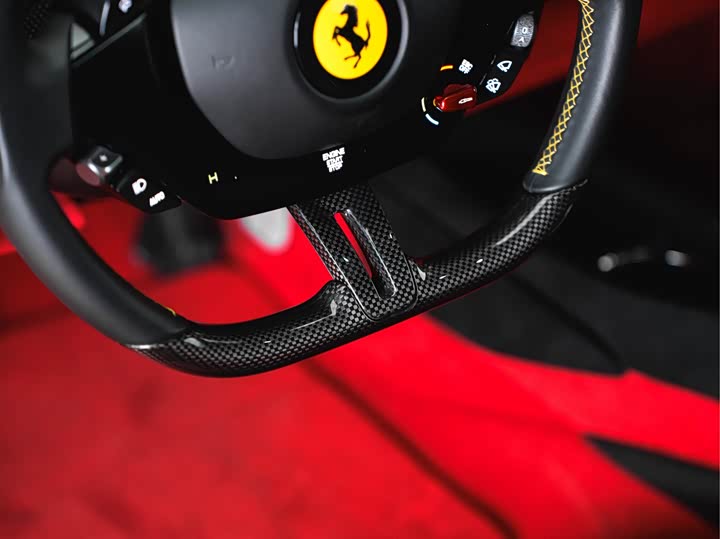 Фото 14 - Ferrari 296