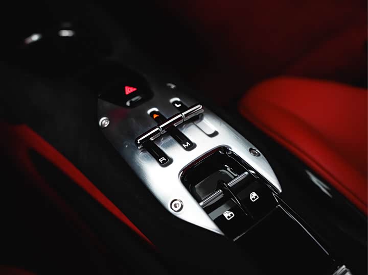 Фото 23 - Ferrari 296