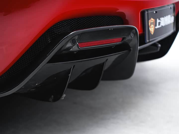 Фото 25 - Ferrari 296