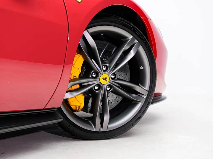 Фото 4 - Ferrari 296