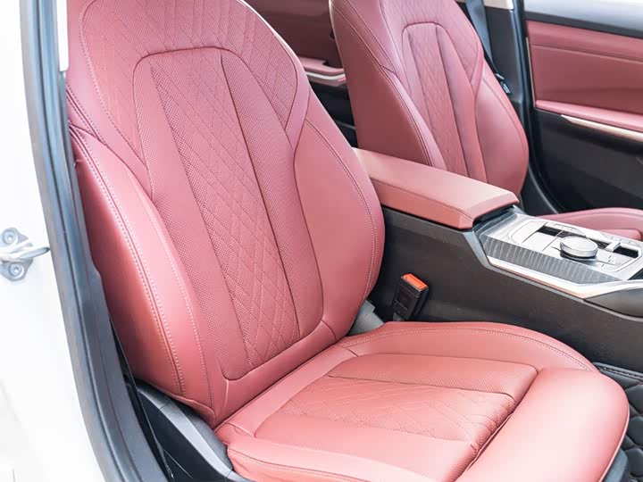 Фото 23 - BMW 3 Series