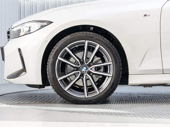 Фото 8 - BMW 3 Series