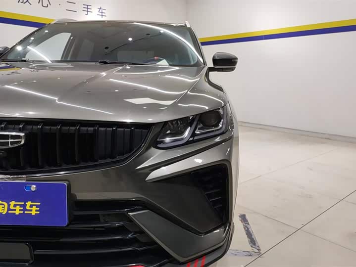 Фото 5 - Geely Coolray