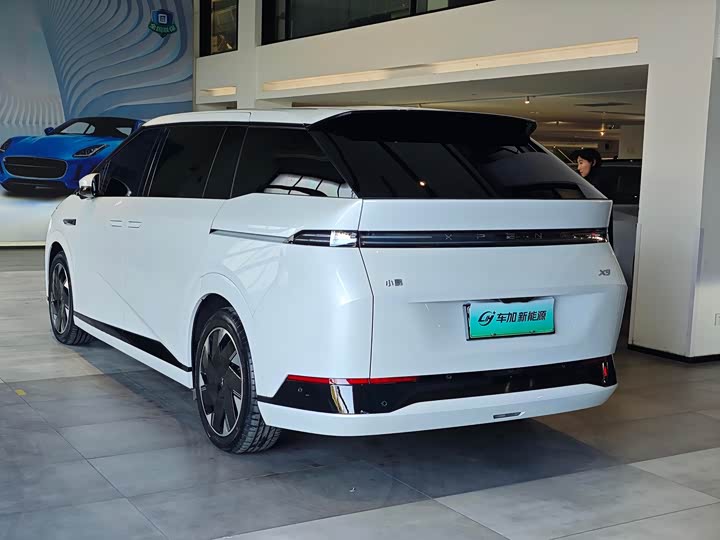 Фото 7 - XPeng X9