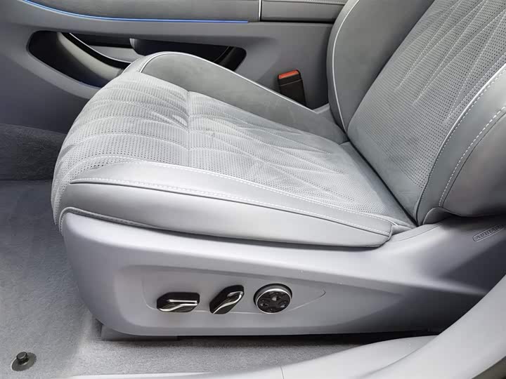 Фото 20 - Voyah Passion