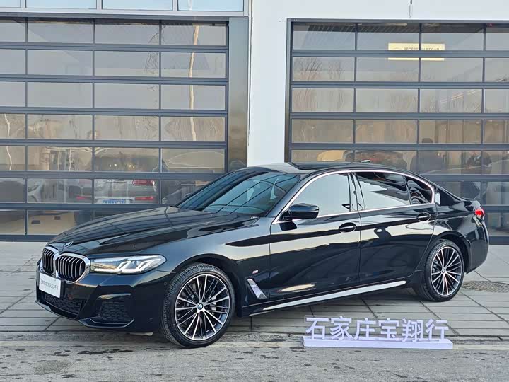 Фото 1 - BMW 5 Series