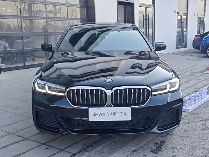 Фото 2 - BMW 5 Series