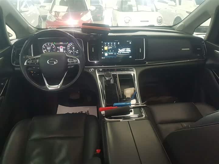 Фото 10 - GAC Trumpchi M8