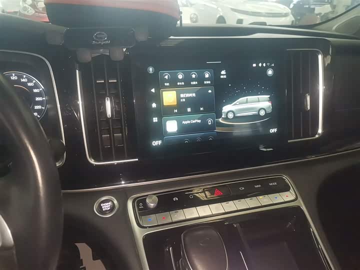 Фото 13 - GAC Trumpchi M8