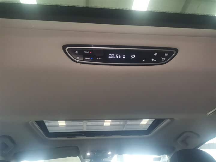 Фото 18 - GAC Trumpchi M8