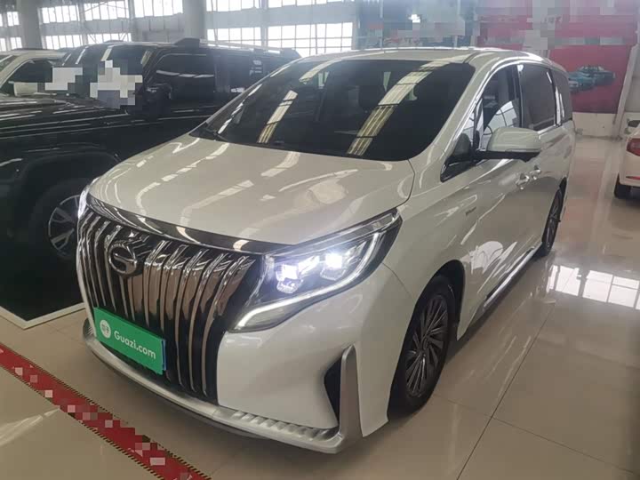 Фото 2 - GAC Trumpchi M8