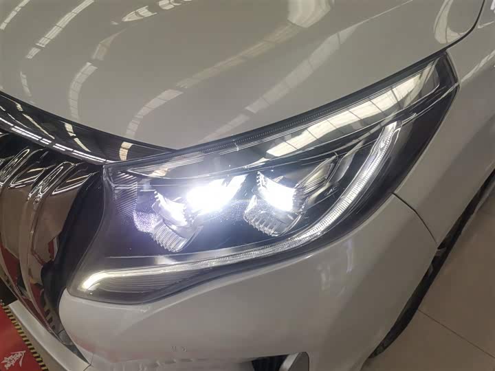 Фото 24 - GAC Trumpchi M8