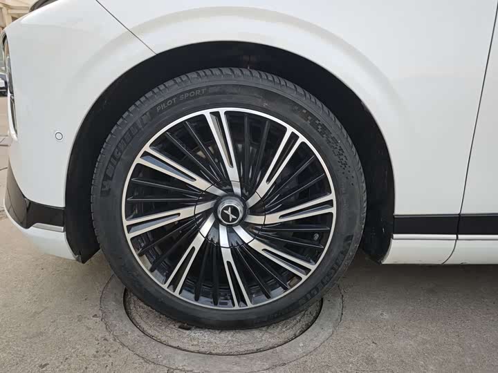 Фото 7 - XPeng G9