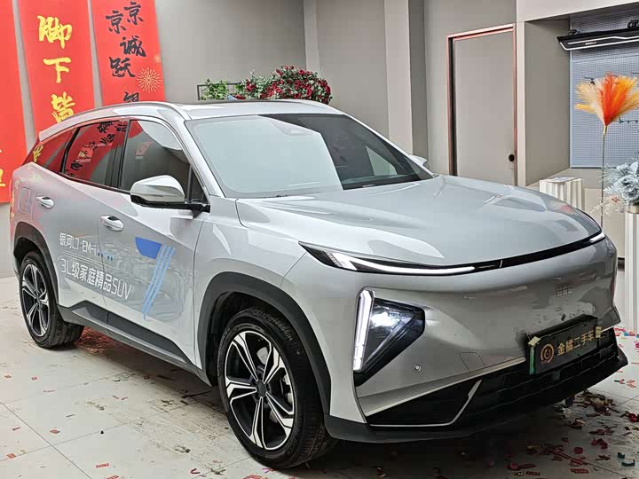 Фото 7 - Geely Galaxy L7