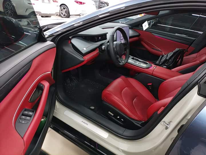 Фото 16 - Xiaomi SU7