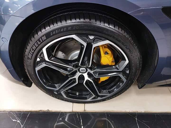 Фото 23 - Xiaomi SU7