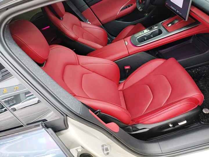 Фото 25 - Xiaomi SU7