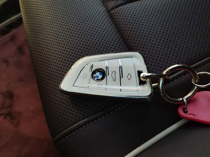 Фото 12 - BMW 5 Series