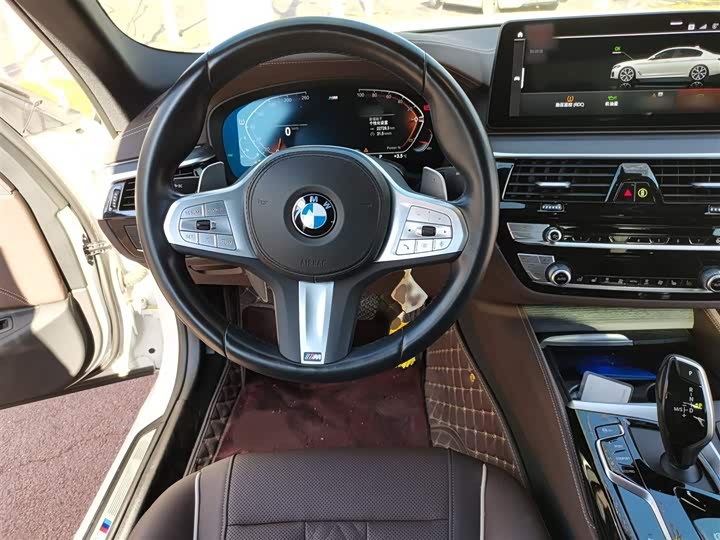 Фото 3 - BMW 5 Series