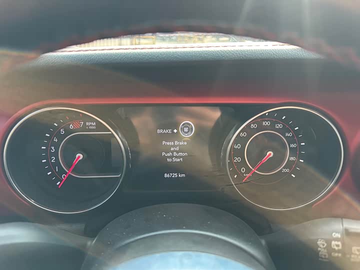 Фото 12 - Jeep Wrangler