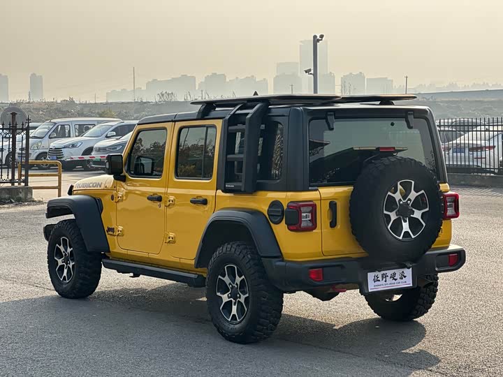 Фото 7 - Jeep Wrangler