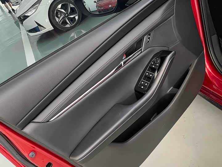 Фото 14 - Mazda 3 (Axela)