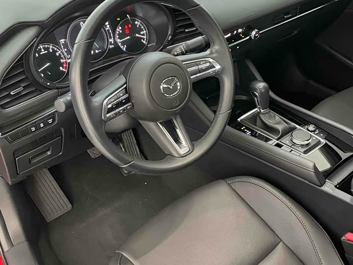 Фото 16 - Mazda 3 (Axela)