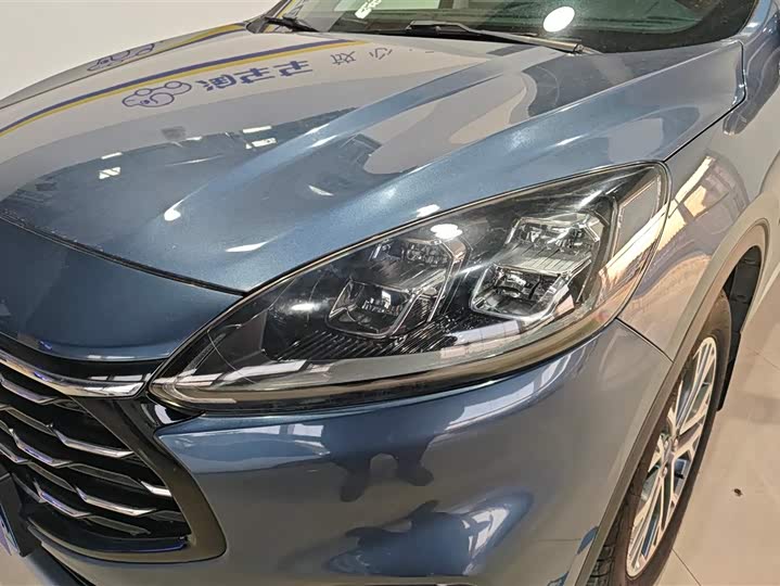 Фото 5 - Ford Escape