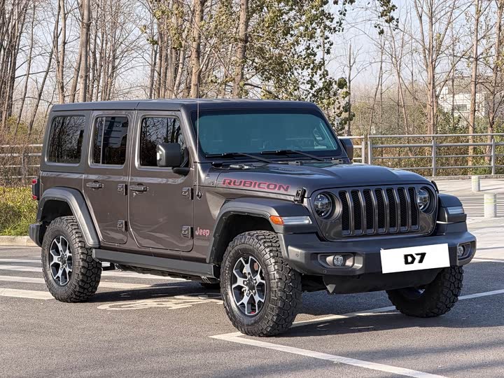 Фото 3 - Jeep Wrangler