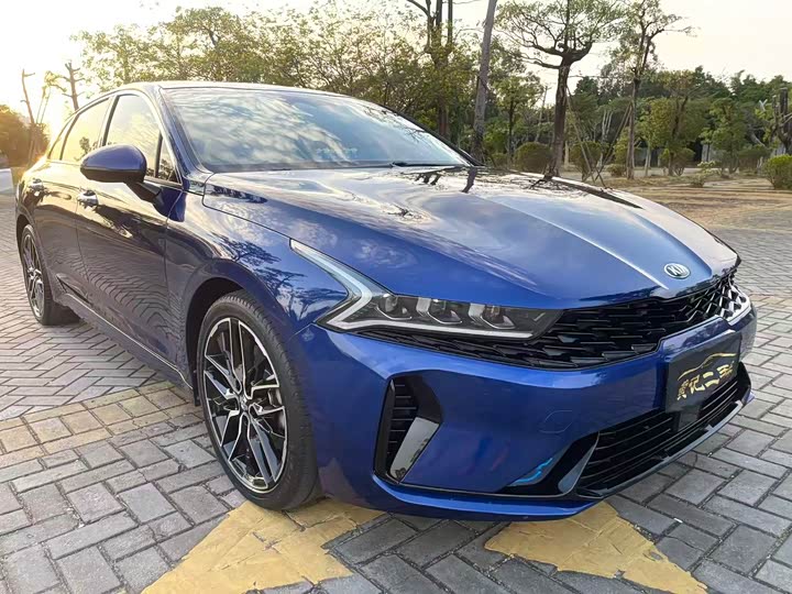 Фото 10 - Kia K5