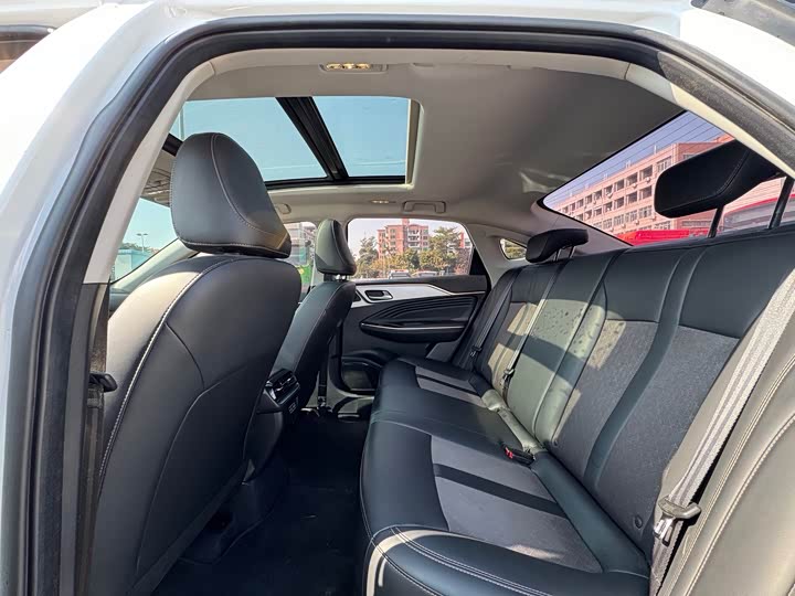 Фото 6 - GAC Aion S