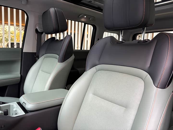 Фото 10 - Chery iCar 03