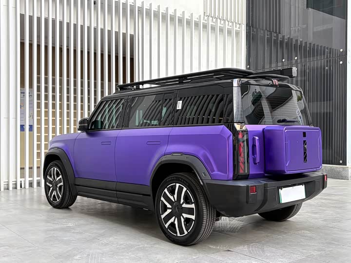 Фото 15 - Chery iCar 03