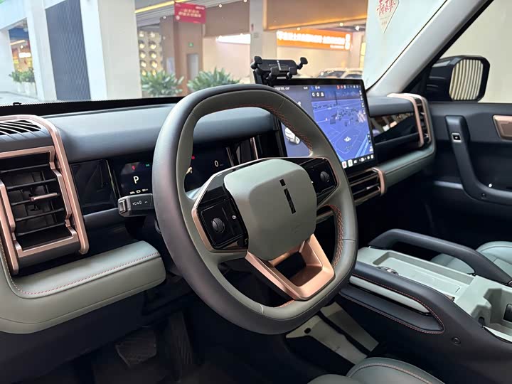 Фото 7 - Chery iCar 03