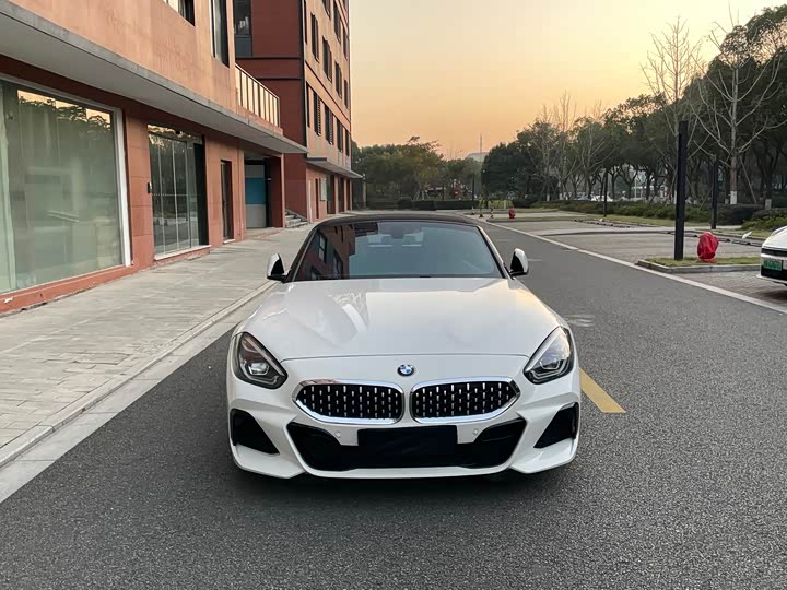 Фото 20 - BMW Z4