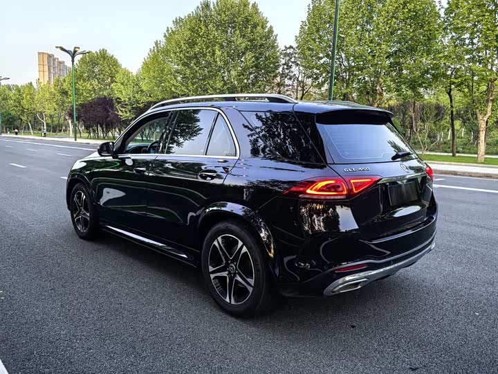 Фото 12 - Mercedes-Benz GLE-Class