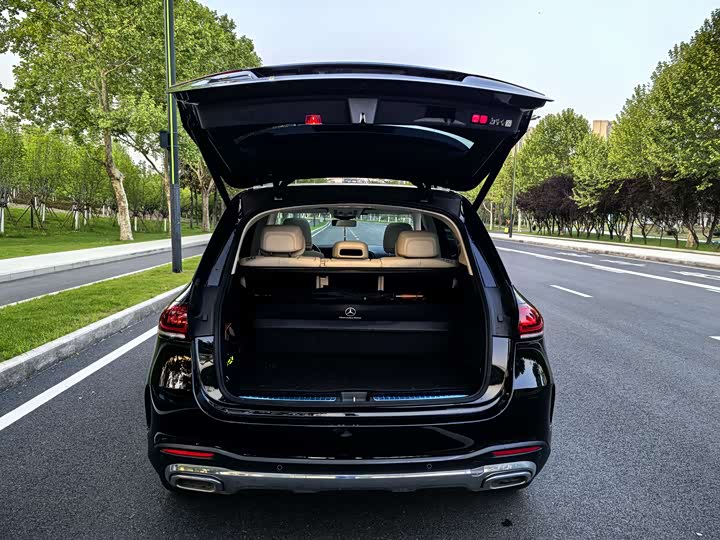 Фото 13 - Mercedes-Benz GLE-Class