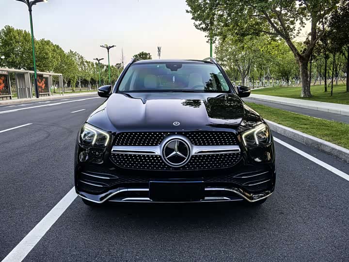 Фото 2 - Mercedes-Benz GLE-Class