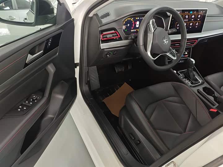 Фото 16 - Volkswagen Lavida