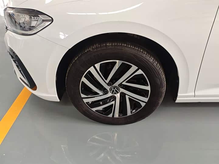 Фото 23 - Volkswagen Lavida