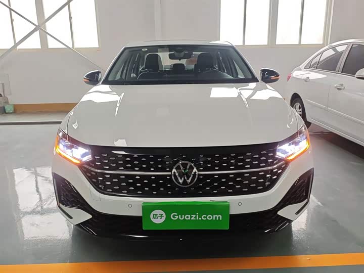 Фото 3 - Volkswagen Lavida