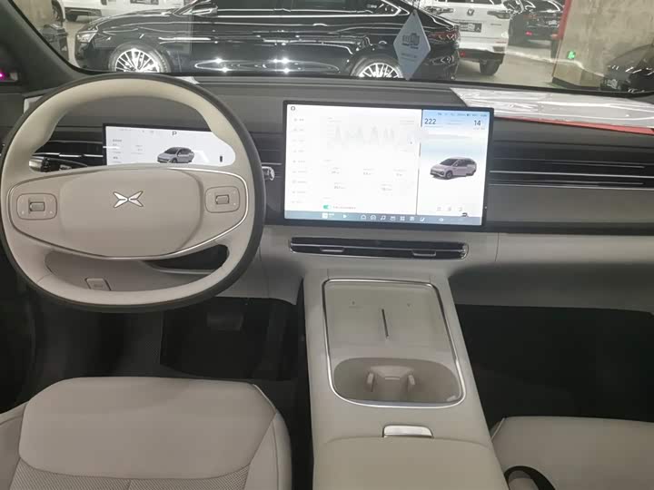 Фото 10 - XPeng G6