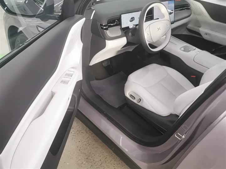 Фото 16 - XPeng G6