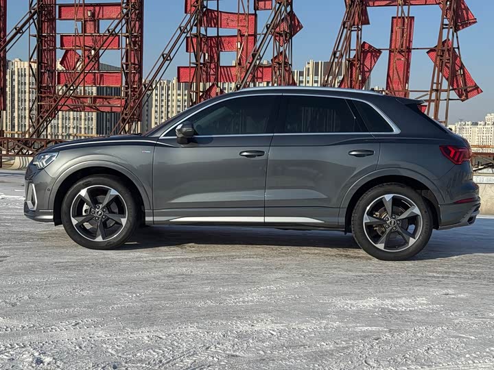 Фото 4 - Audi Q3